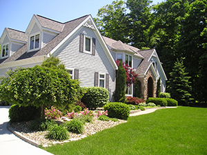 Landscapers and Lawncare Services in Carter Lake, IA